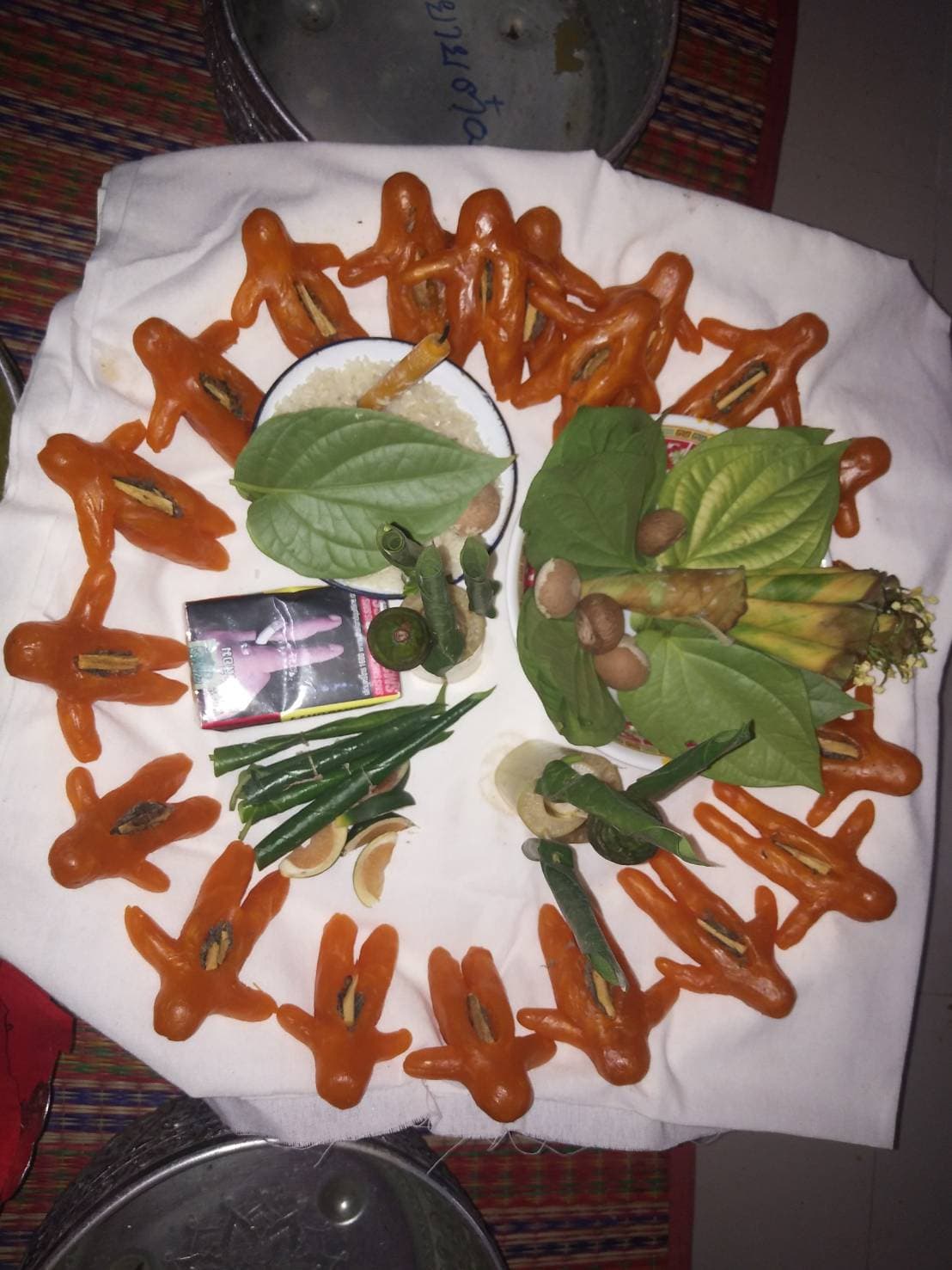 หุ่นเสน่ห์ยาแฝดเรียกคู่ อาจารย์เขมร