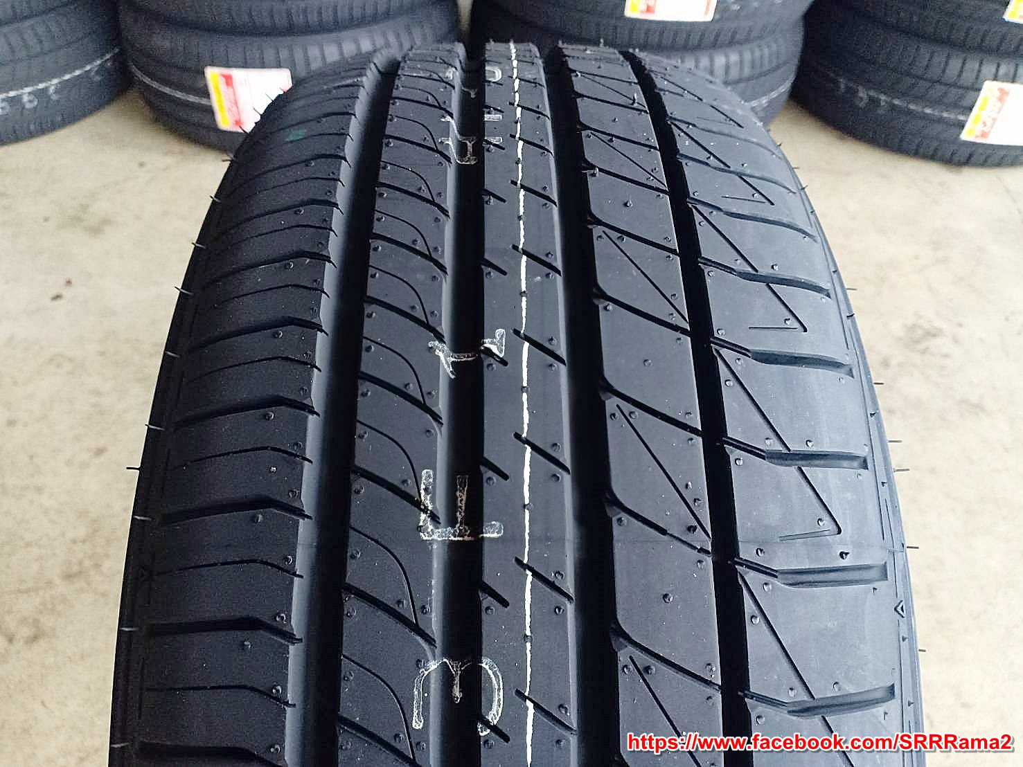 DUNLOP LM705 195/50R15 ยางใหม่ปี19 ราคาพิเศษ