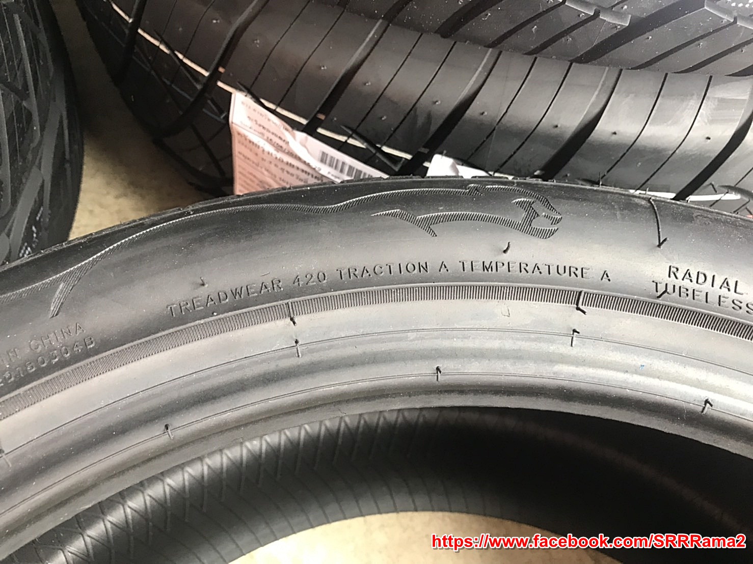 GRIPMAX BLACK PANTHER 245/40R18 ยางใหม่ขอบขาว