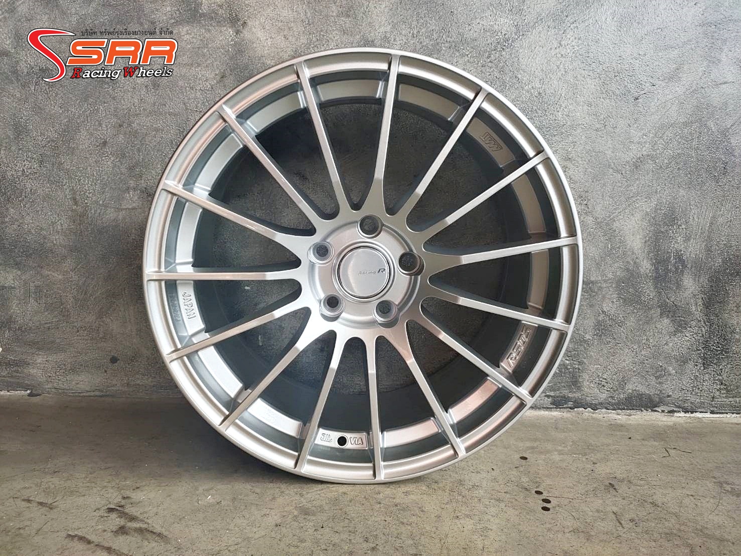 ENKEI RS05RR Flow+Forming ขอบ18 ET+35 5x114.3 HIGH GLOSS SILVER