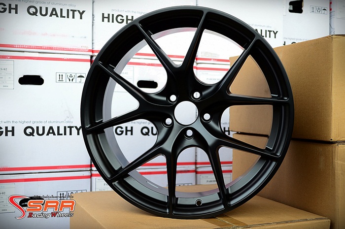 HRE P101 ขอบ18 สำหรับใส่ TOYOTA ALTIS ปี2008-2017