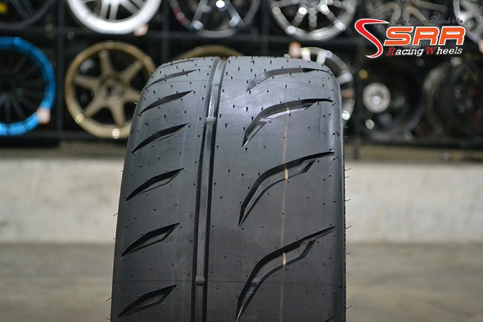 TOYO R888R 195/50R15 ลดราคาเส้นละ 3,250 บาท