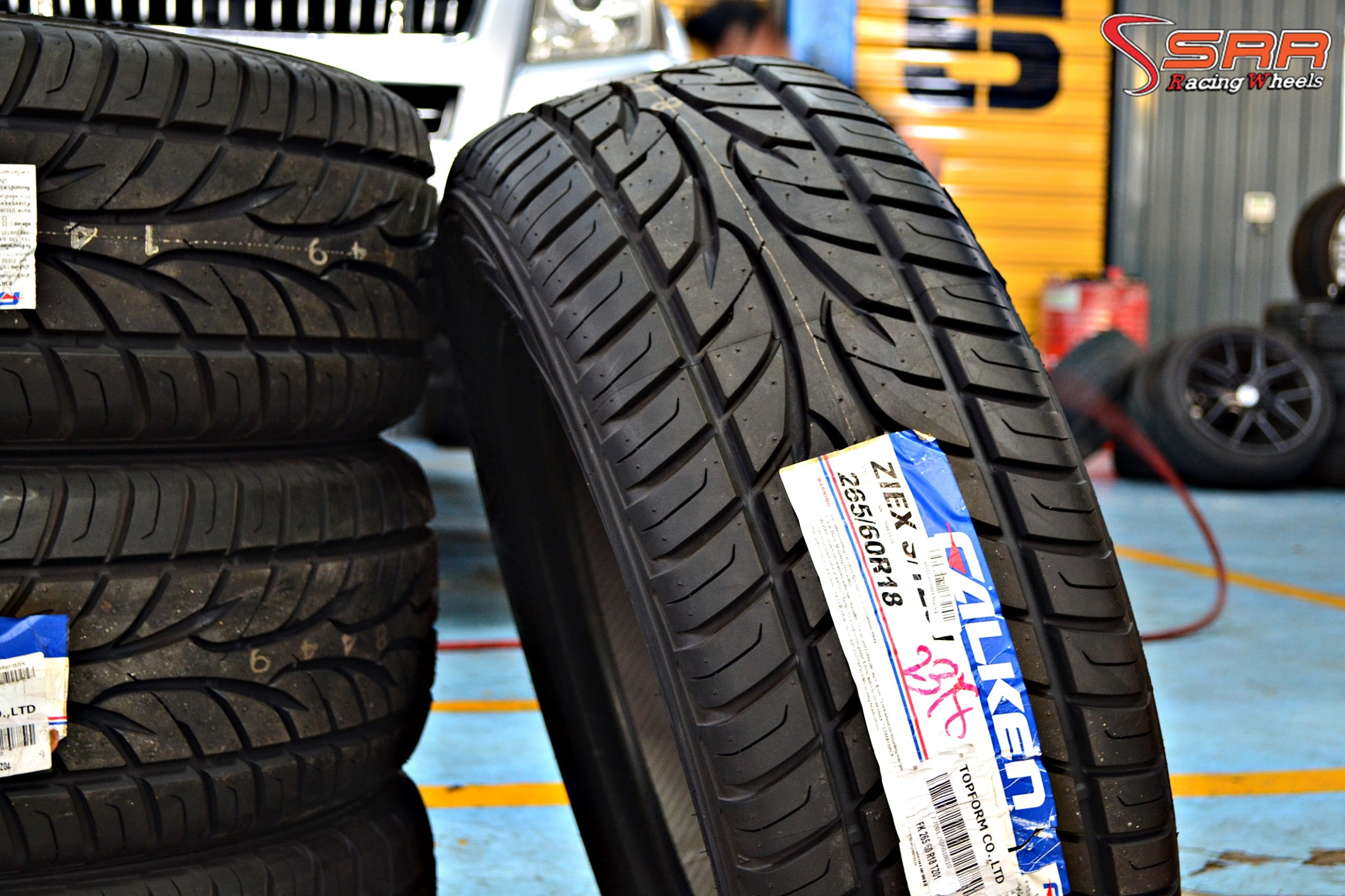 FALKEN TZ01 265/60R18 ยางญี่ปุ่น ราคาพิเศษ เส้นละ 3,900 บาท