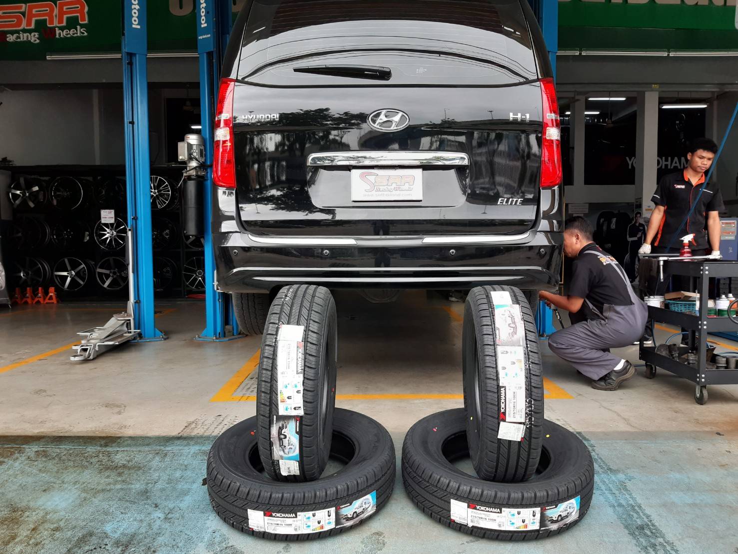YOKOHAMA GEOLANDAR CV G058 215/70R16 ยางใหม่ ราคาพิเศษ