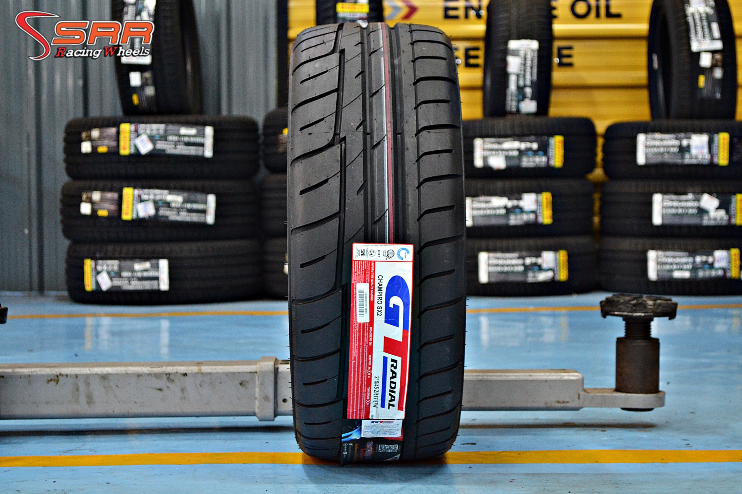 GT RADIAL SX2 215/45ZR17 ราคาเส้นละ 2,900 บาท