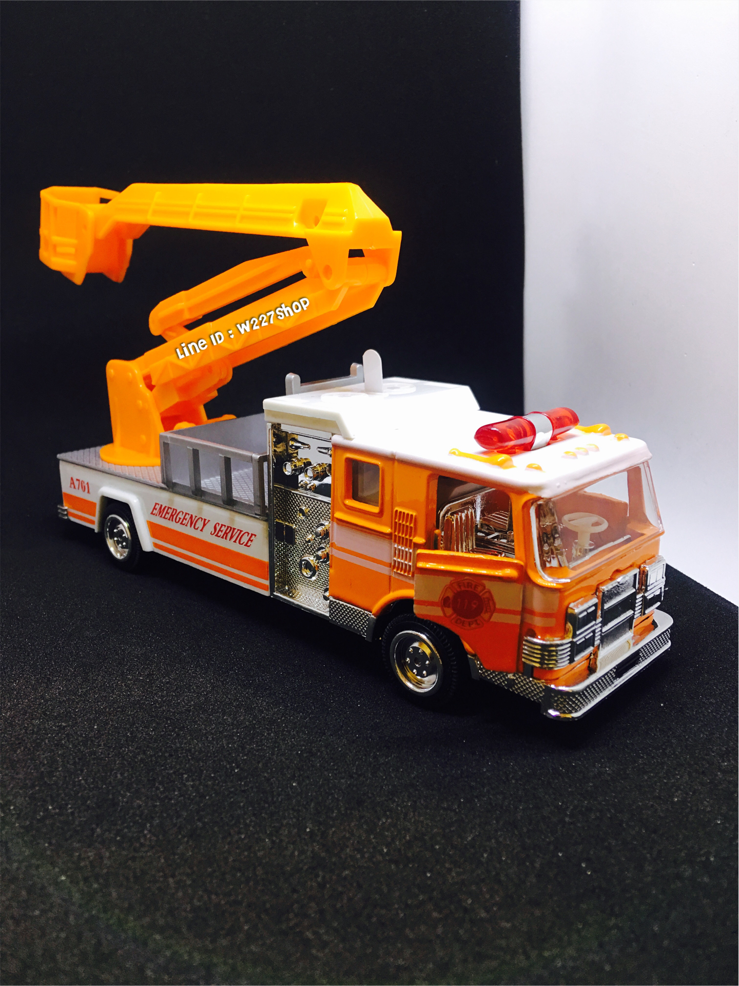 โมเดลรถเหล็ก รถดับเพลิง รถกู้ภัย มีเสียง มีไฟ (ปลีก-ส่ง)