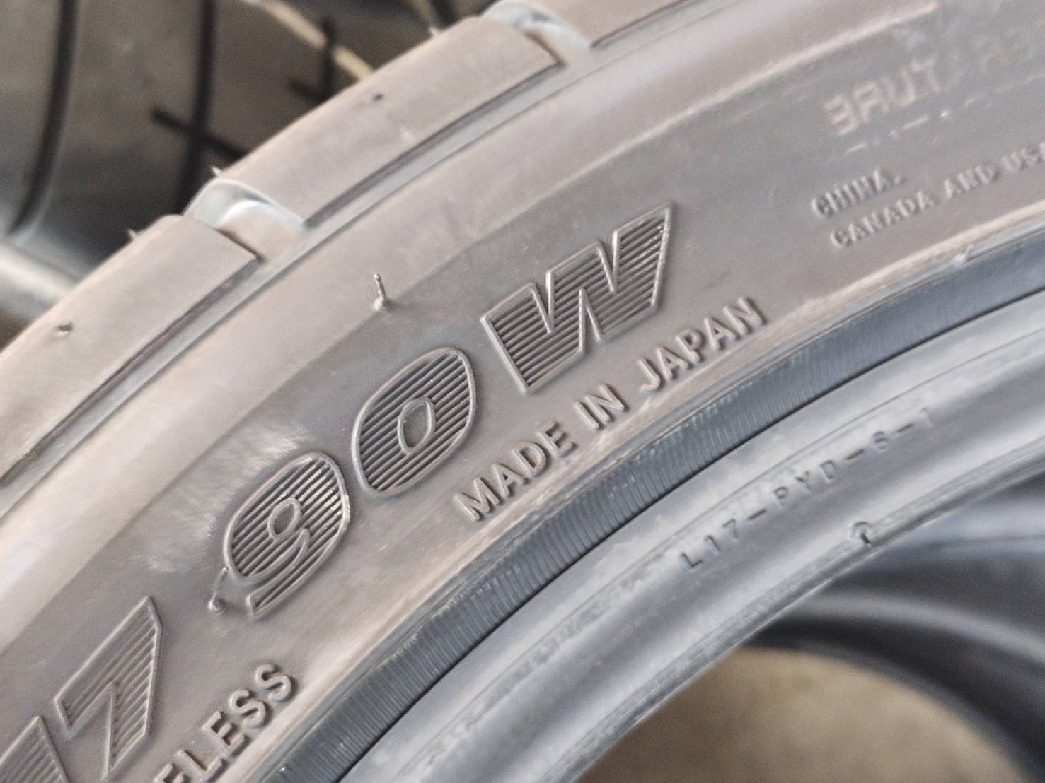 TOYO PROXES R1R 235/40ZR17 ยางSemi Soft ปี20 ราคาพิเศษ