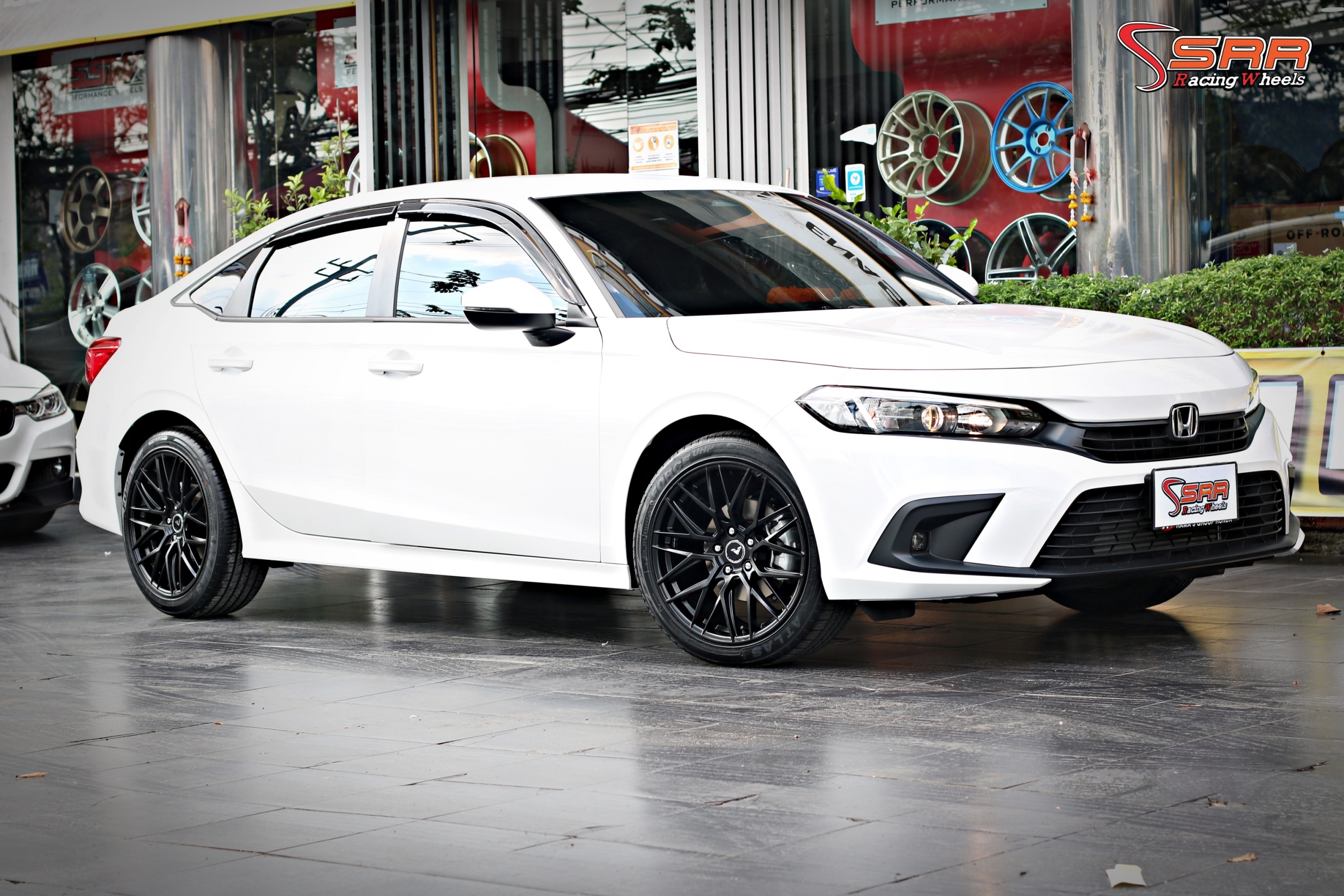 Vorsteiner V-FF 107 ขอบ18 5H113 ET38 MB มีจำหน่ายที่ร้านSRR