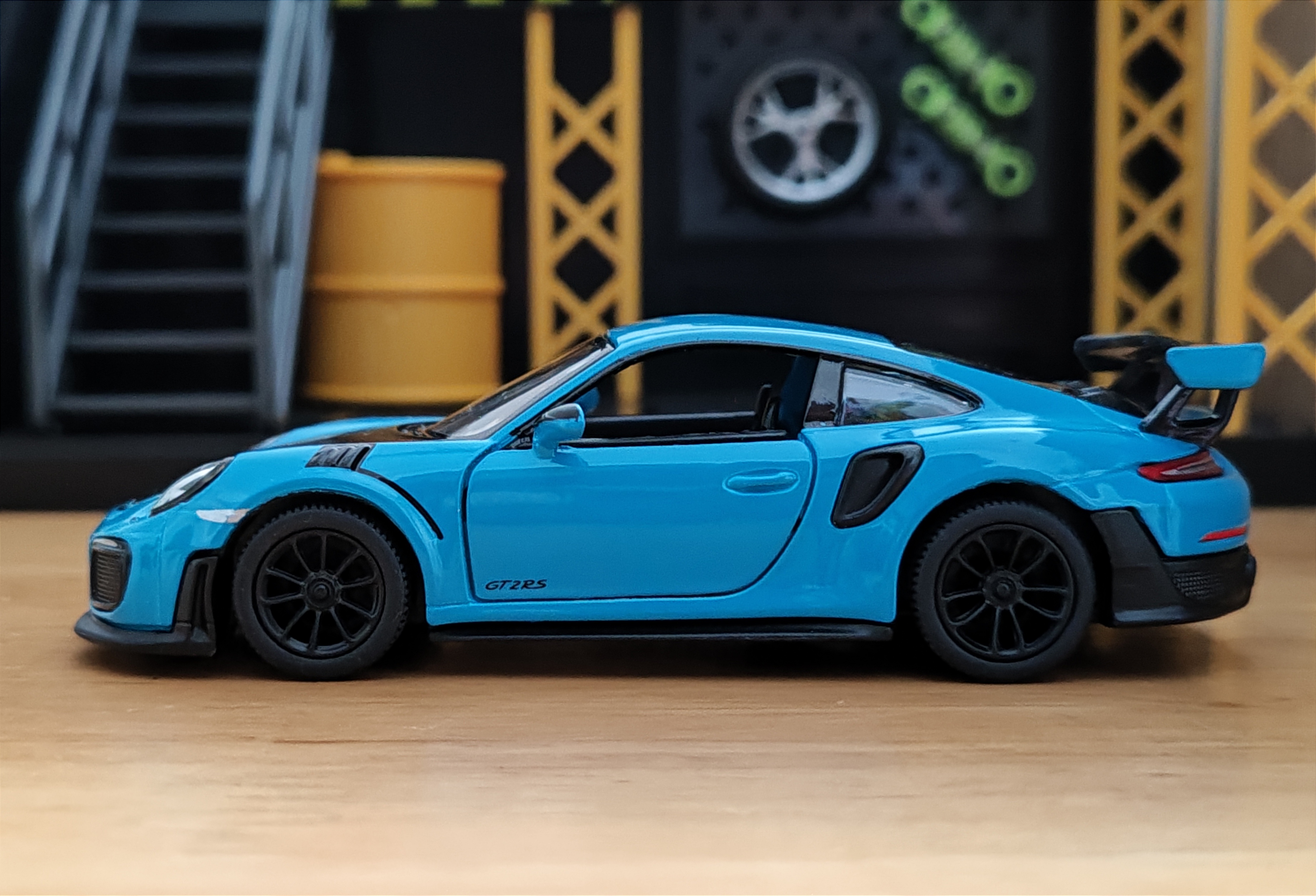 Porsche 911 GT2 RS โมเดลรถเหล็ก (ปลีก-ส่ง)