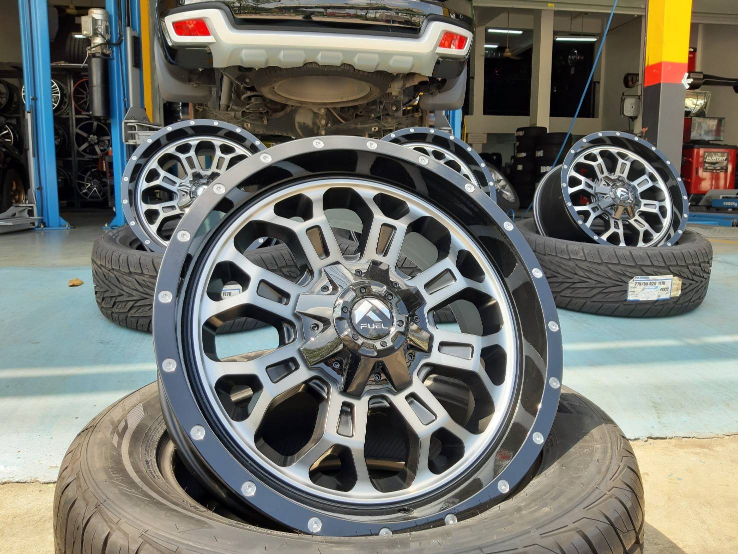 FUEL CRUSH D561 KMC ขอบ20x9 ET20 TWO-TONE/DDT