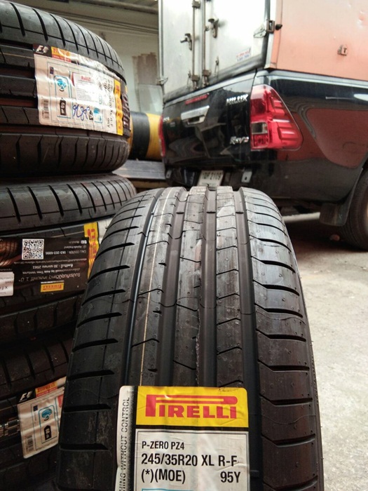 PIRELLI P ZERO PZ4 RUNFLAT (MOE) 245/35R20