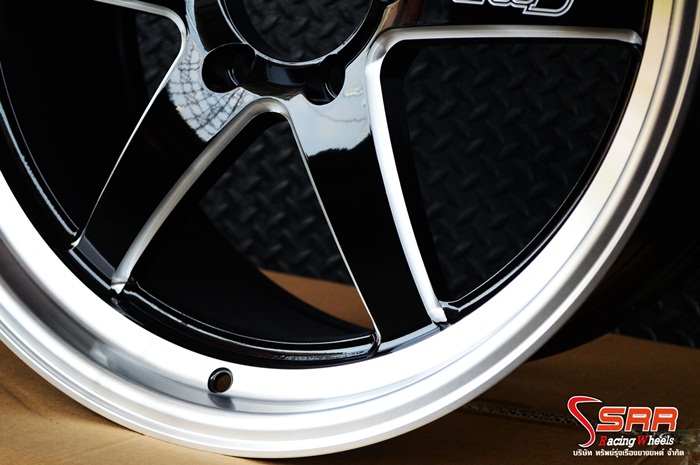 D1S TORQ Spec-D ขอบ20 สีดำคลิบเงิน