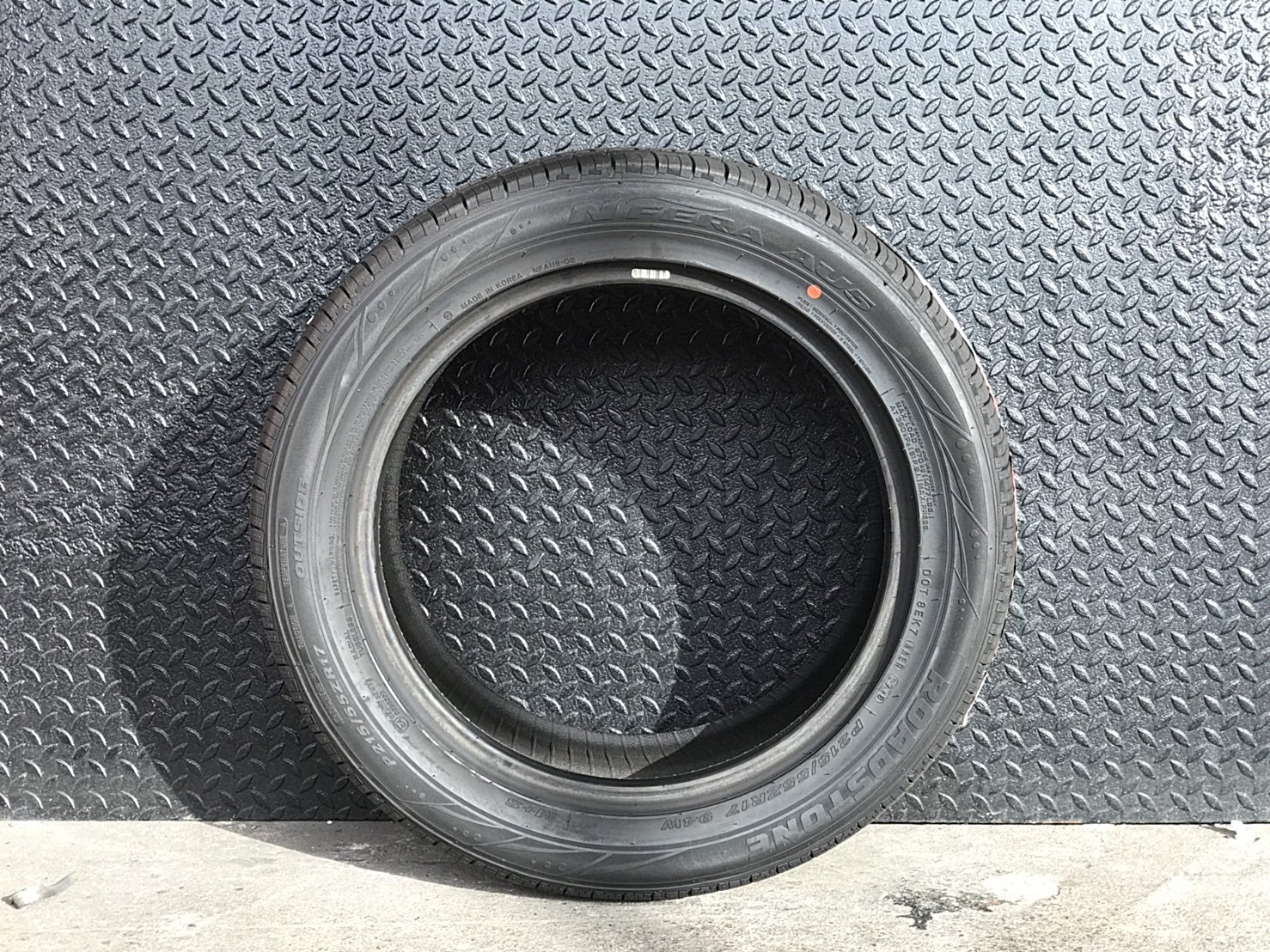 ROADSTONE NFERA AU5 215/55ZR17 ยางเกาหลี ซื้อ1แถม1
