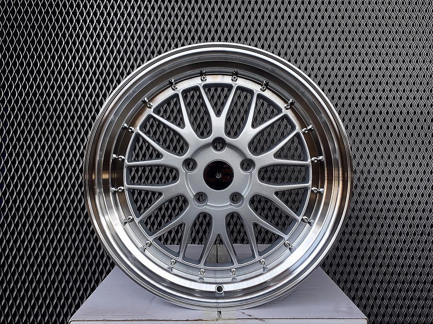 BBS LM ขอบ18 นิ้ว 5x120 สำหรับใส่รถ BMW SERIES 3