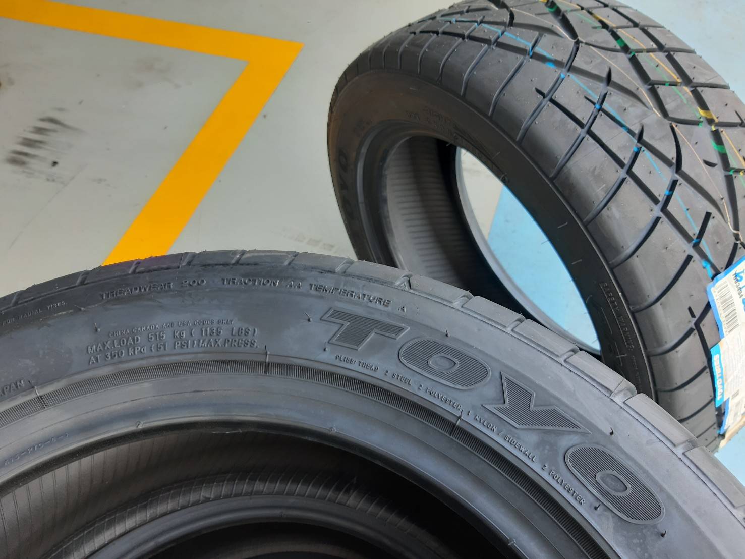TOYO PROXES R1R 195/55R15 ยางญี่ปุ่น Semi Soft ราคาพิเศษ - ล้อแม็ก
