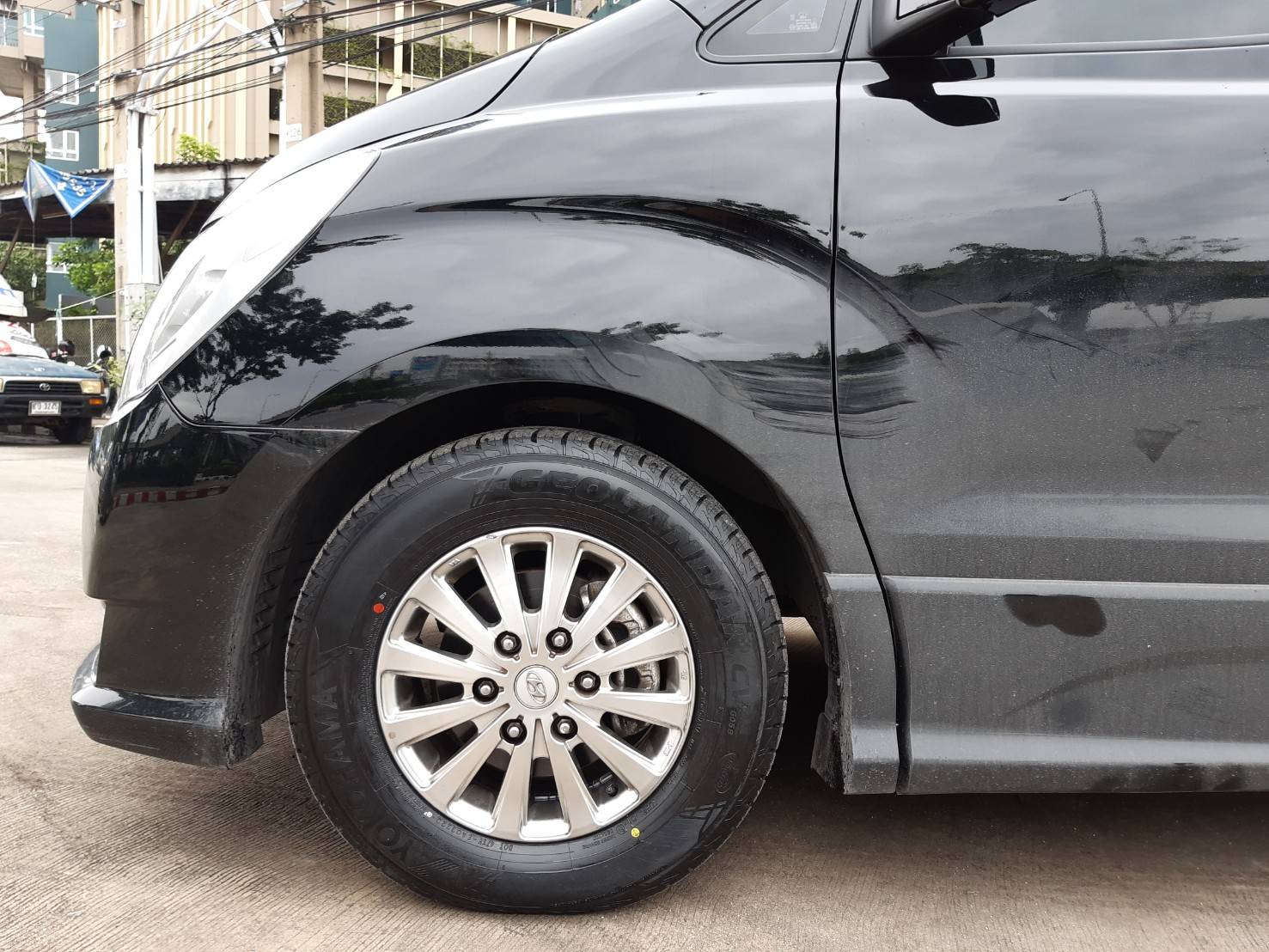 YOKOHAMA GEOLANDAR CV G058 215/70R16 ยางใหม่ ราคาพิเศษ