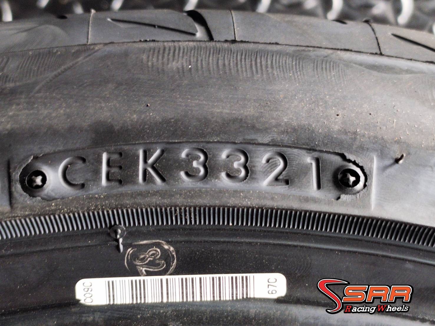 BRIDGESTONE RE004 265/35R18 ยางใหม่ ยางสปอร์ต ราคาพิเศษ