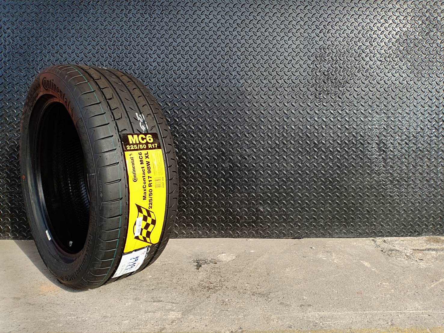 CONTINENTAL MC6 225/50R17 ยางปี19 ราคาเส้นละ 3,750 บาท