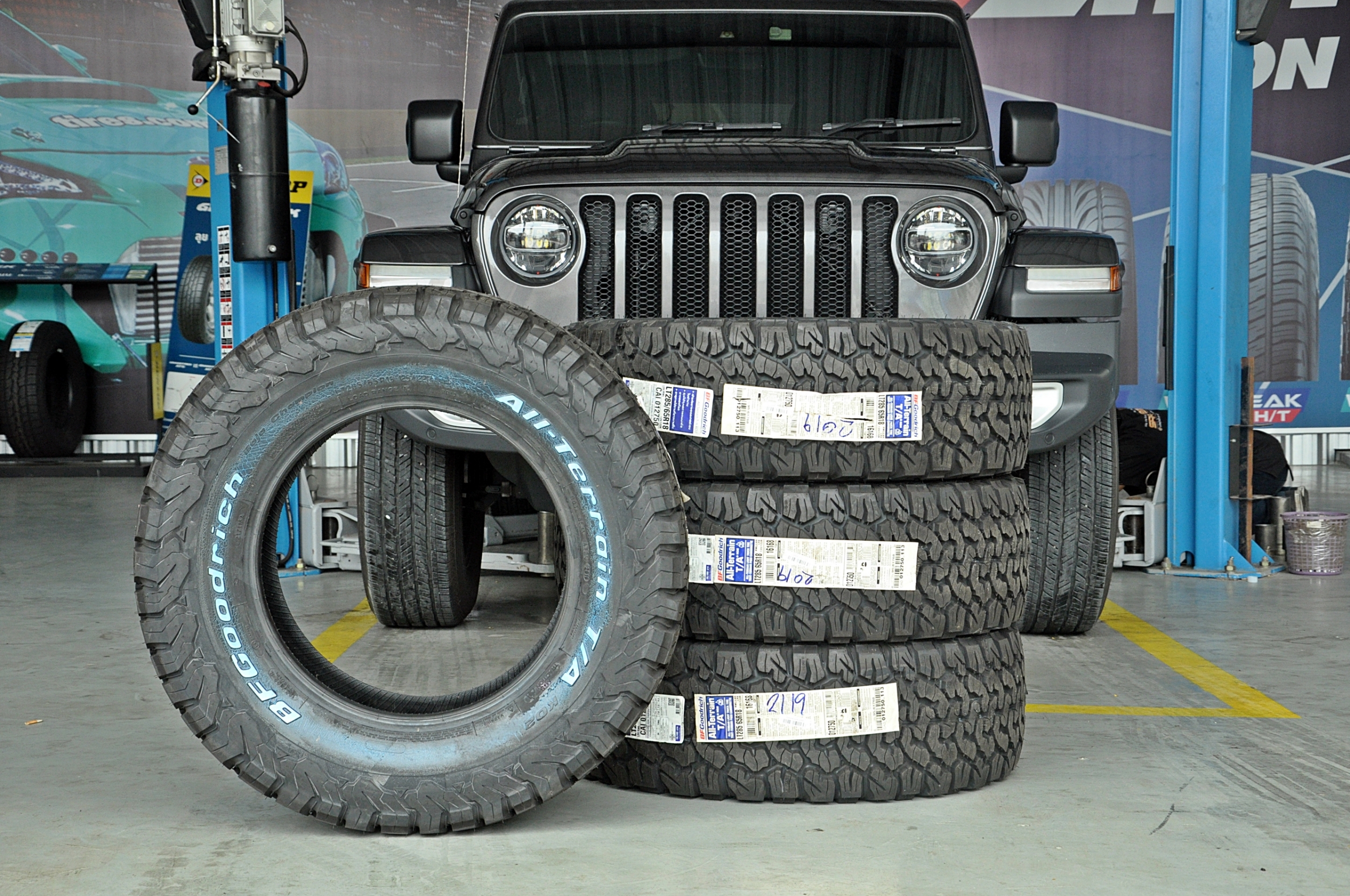 BFGoodrich All-Terrain T/A KO2 285/65R18 ติดตั้ง JEEP WRANGLER SAHARA
