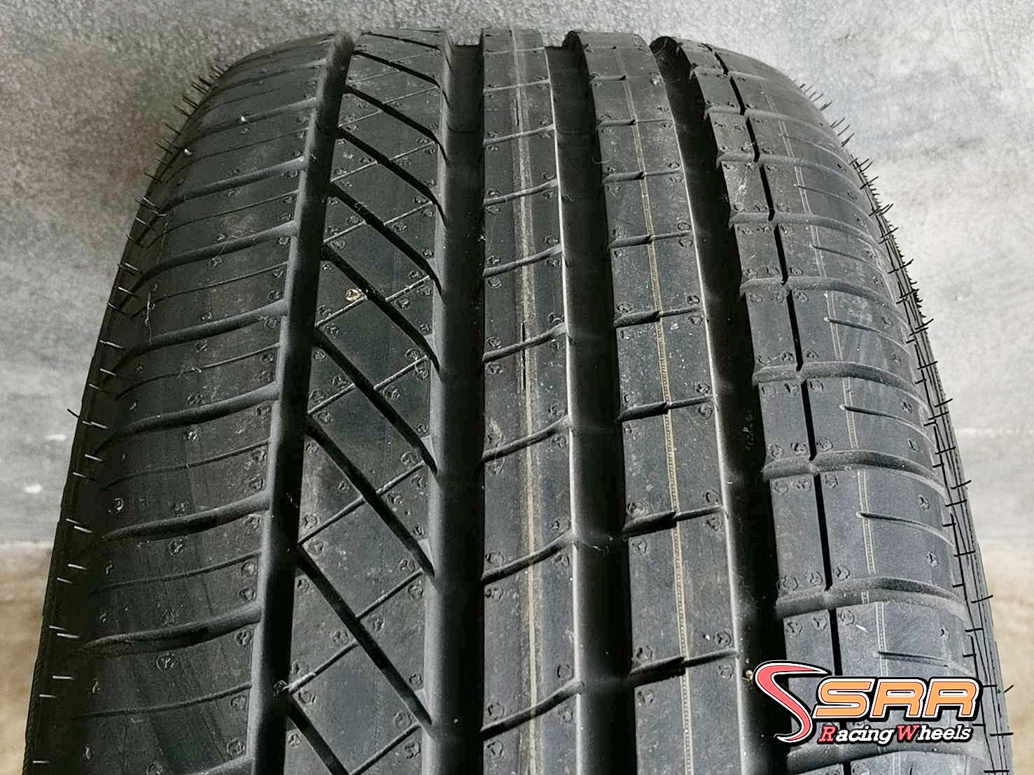 GOODYEAR EXCELLENCE RunOnFlat 225/55R17 ยางรันแฟลต ราคาพิเศษ
