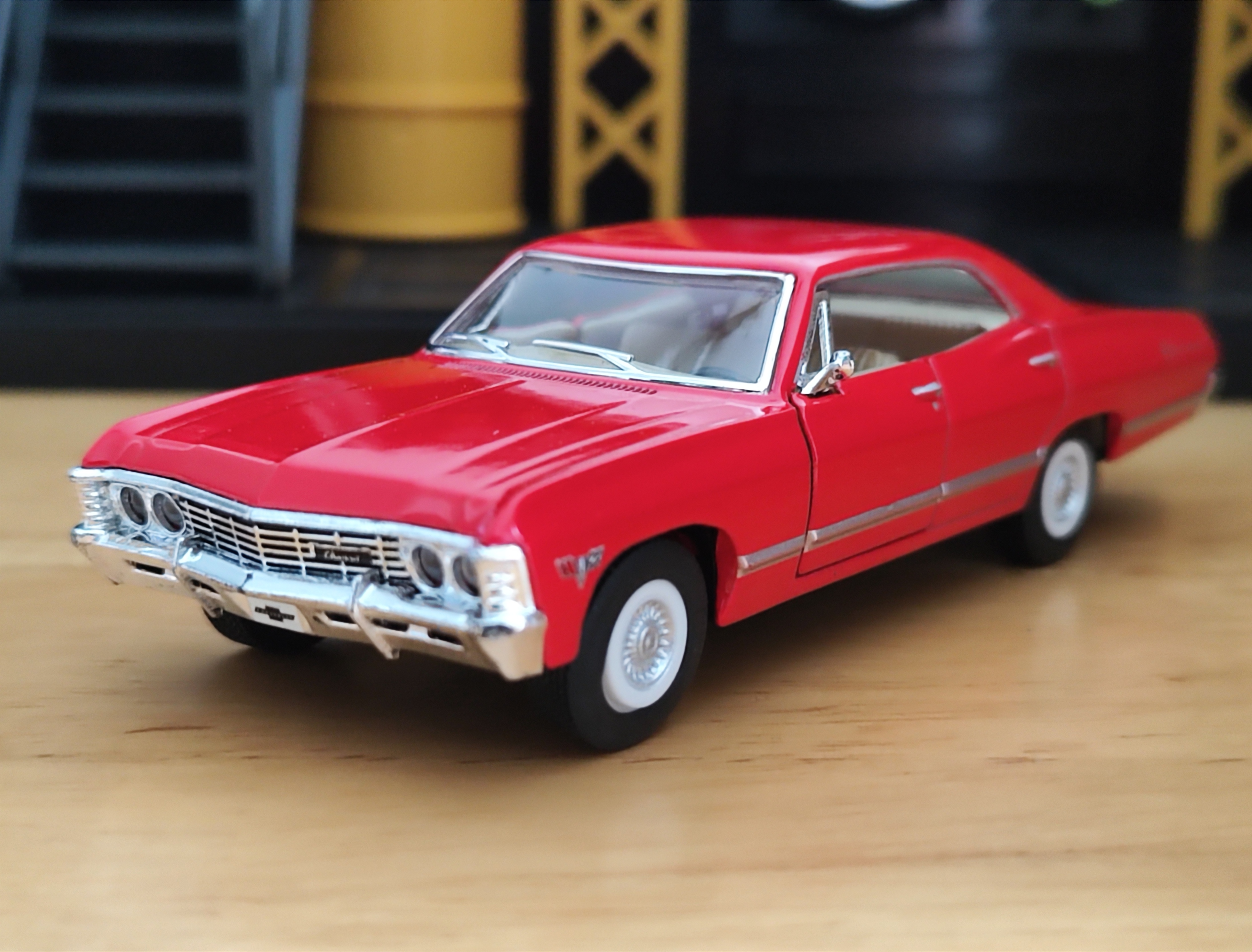 1967 Chevrolet Impala โมเดลรถเหล็ก (ปลีก-ส่ง)