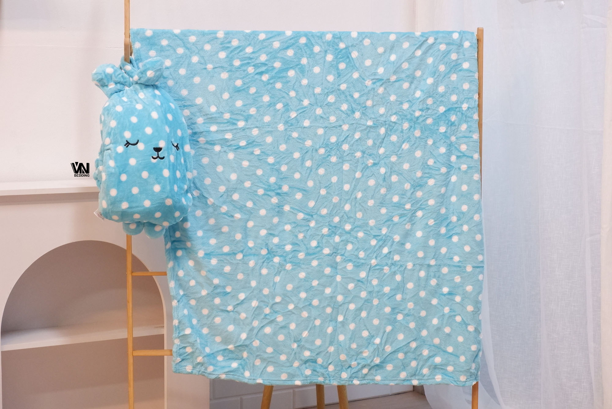 หมอนผ้าห่ม คราฟ Craftholic มีสายสะพาย ซุกมือได้ (10ตัวคละสี)