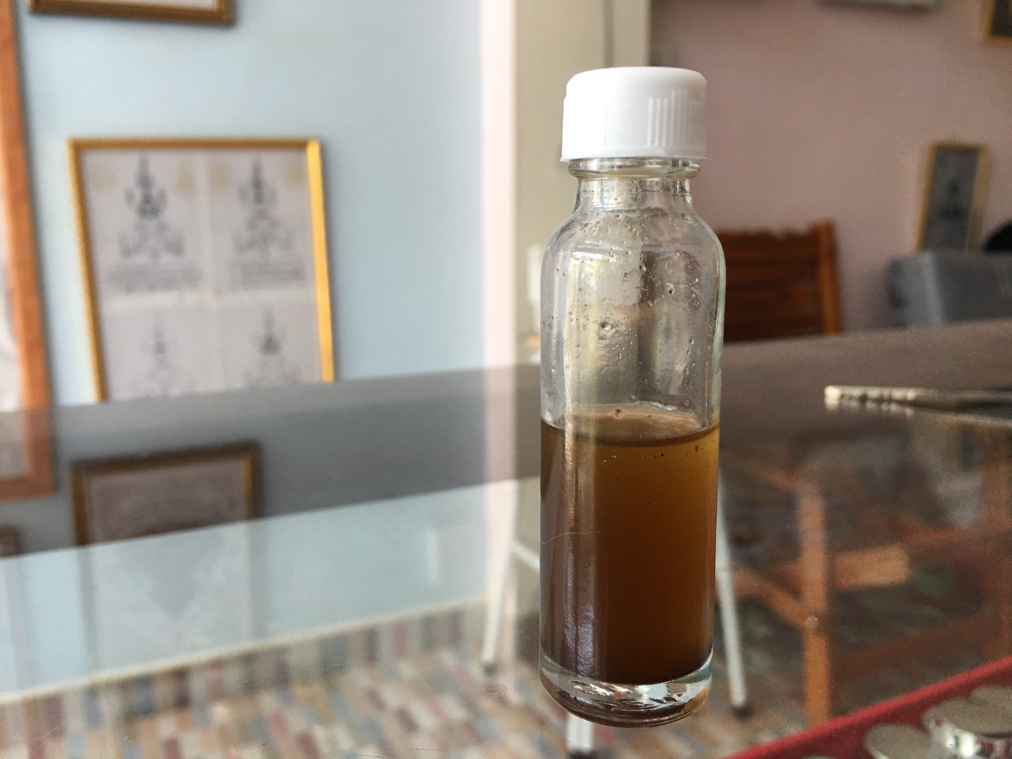 น้ำมันพรายนางไม้มหาเสน่ห์ อาจารย์แก้ว มนต์นะอกแตก