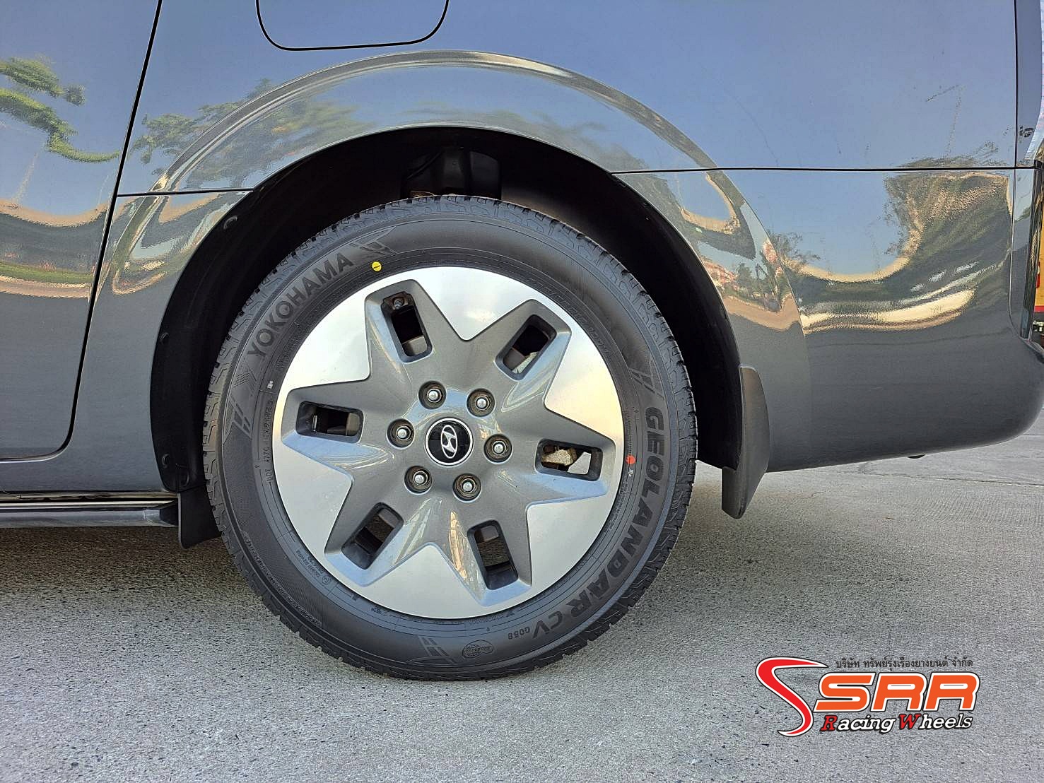 YOKOHAMA GEOLANDAR CV G058 235/55R18 ยางปี23 ราคาพิเศษ