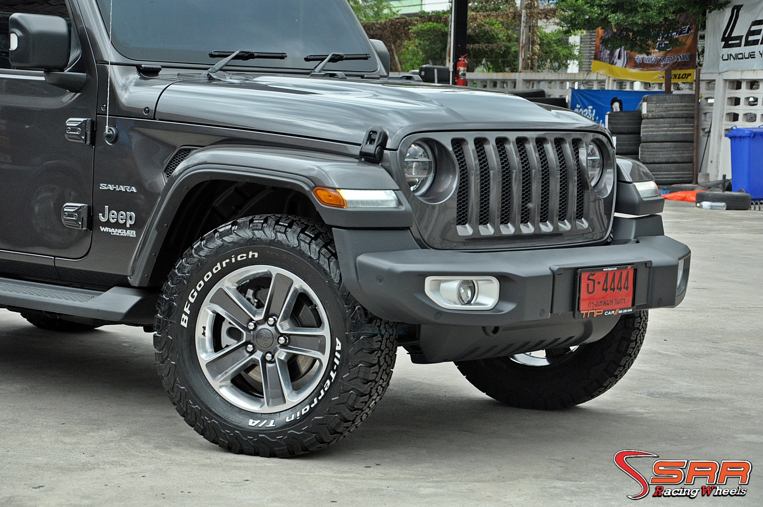 BFGoodrich All-Terrain T/A KO2 285/65R18 ติดตั้ง JEEP WRANGLER SAHARA
