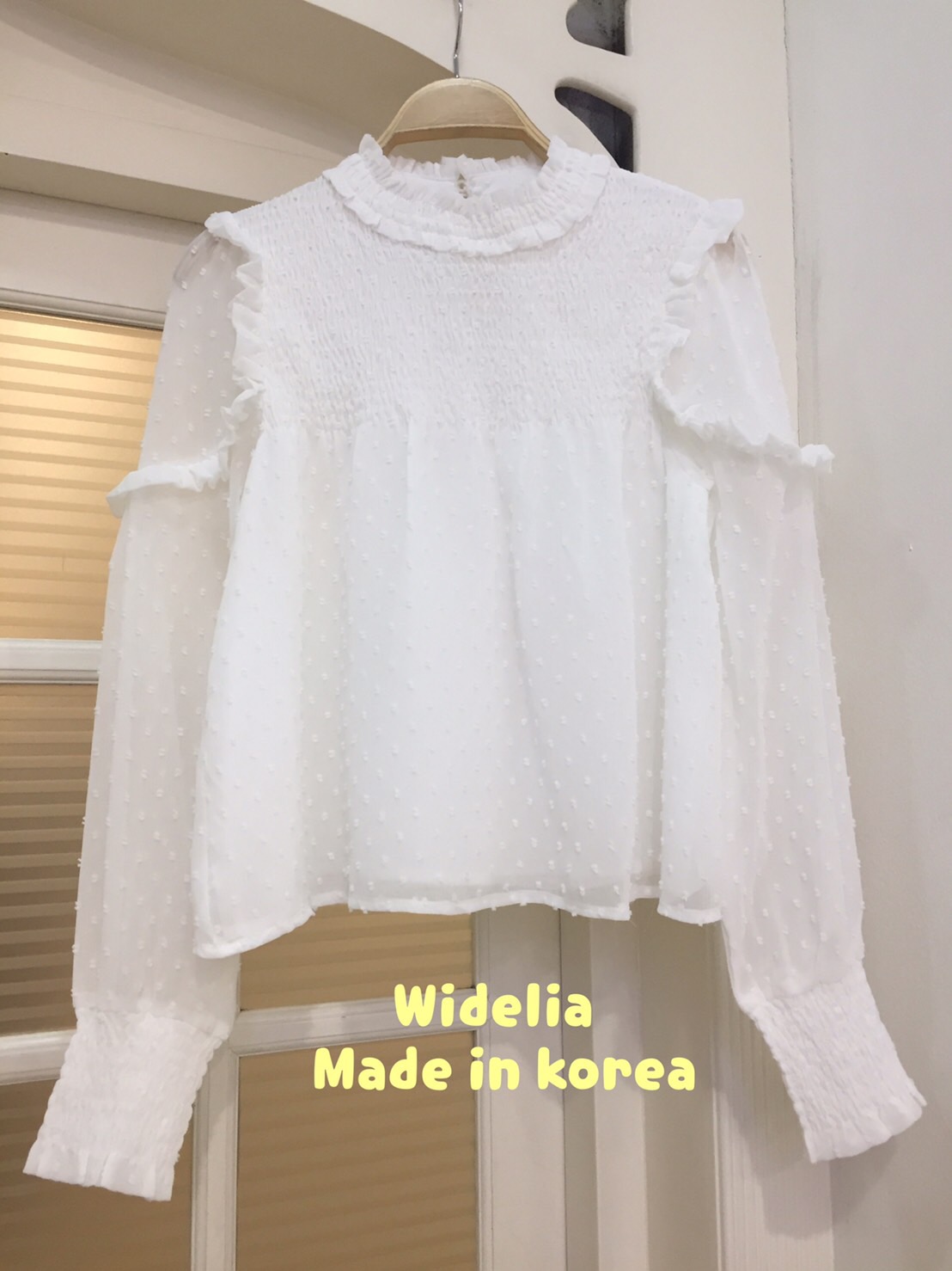 *พร้อมส่ง*ZARA Top :: เสื้อแขนยาวตัวเก๋ เนื้อผ้าสวยปังมาก มี Texture. ในตัวเป็นลายจุด 3D