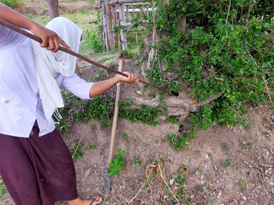 ตะกรุดตั้งตัวรุ่นสองดอกครู อาจารย์เขมร FL