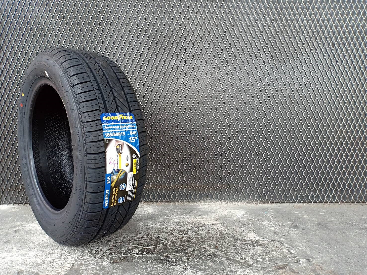 GOODYEAR DURAPLUS 185/60R15 ยางปี19 เส้นละ 2,000 บาท