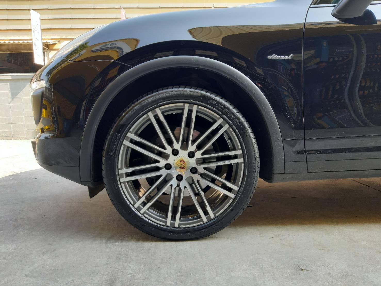 PIRELLI P ZERO N1 295/35R21 ราคาพิเศษ ใส่รถPorsche Cayenne