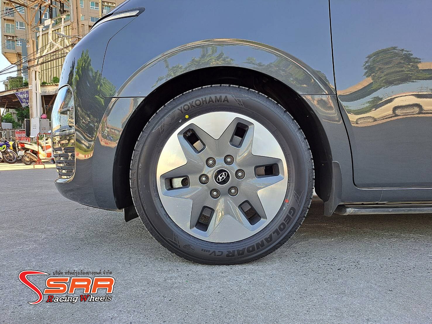 YOKOHAMA GEOLANDAR CV G058 235/55R18 ยางปี23 ราคาพิเศษ