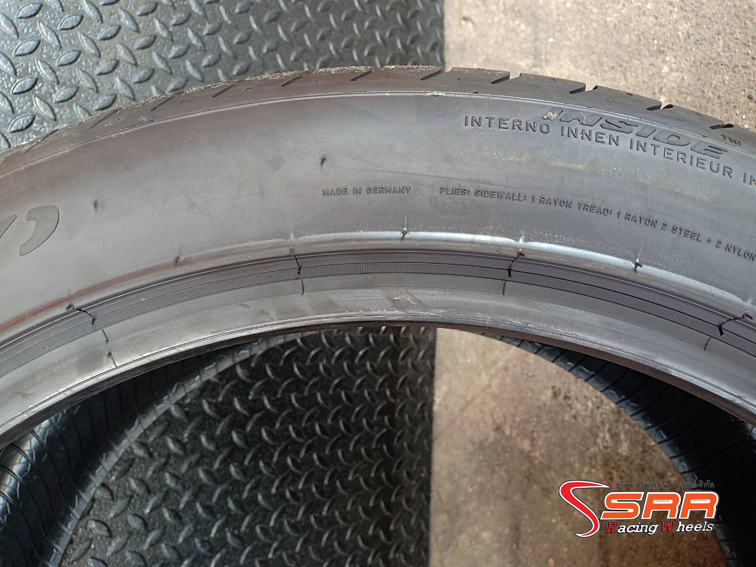 PIRELLI P ZERO BL 275/40ZR20 ยางสำหรับใส่รถ BMW X5 และ X6