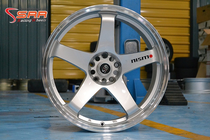 NISMO ROTA ขอบ19 สีRLPS ชุดละ 12,000 บาท