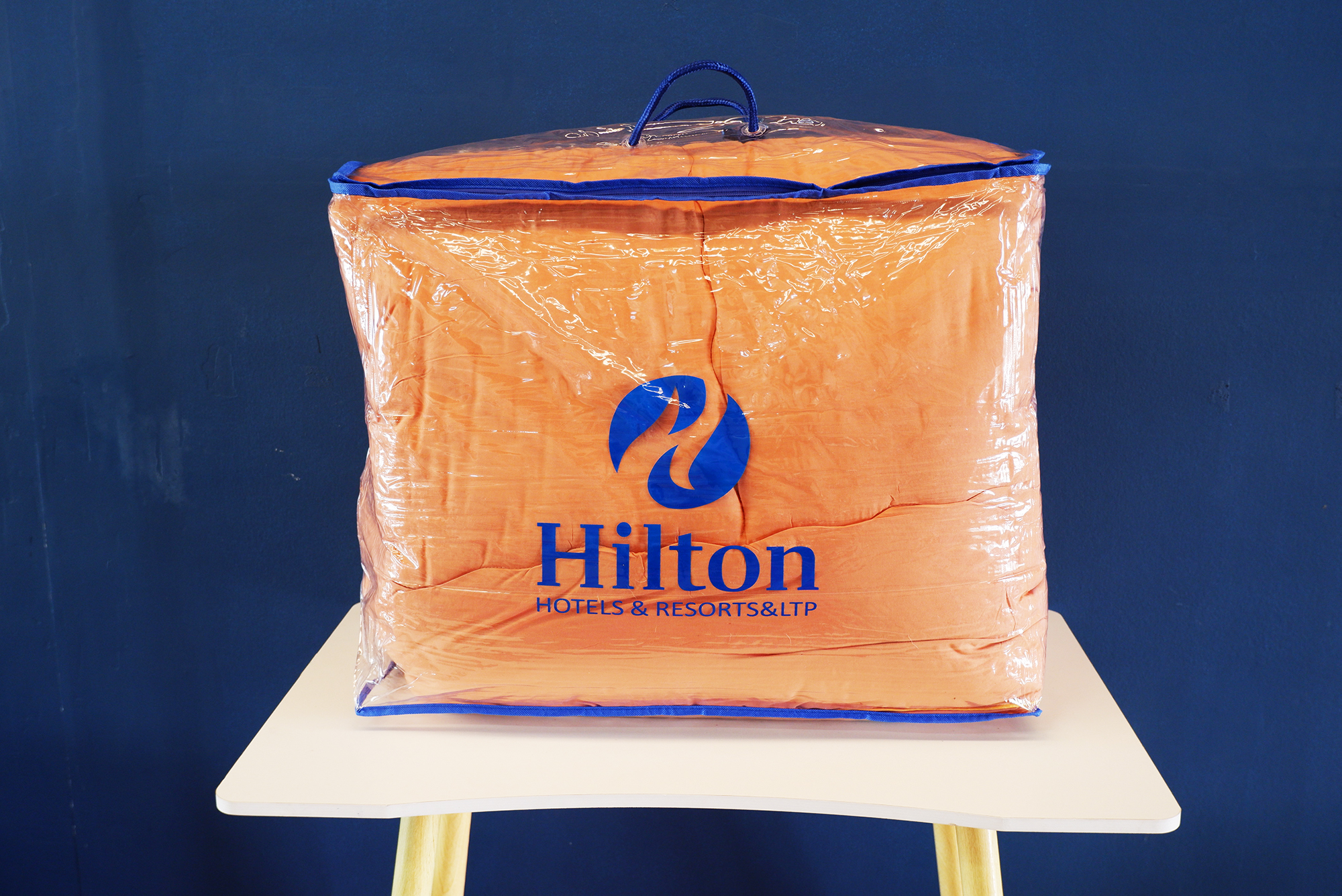 Topper Hilton 6 ฟุต ขนห่านเทียม6 ผืน