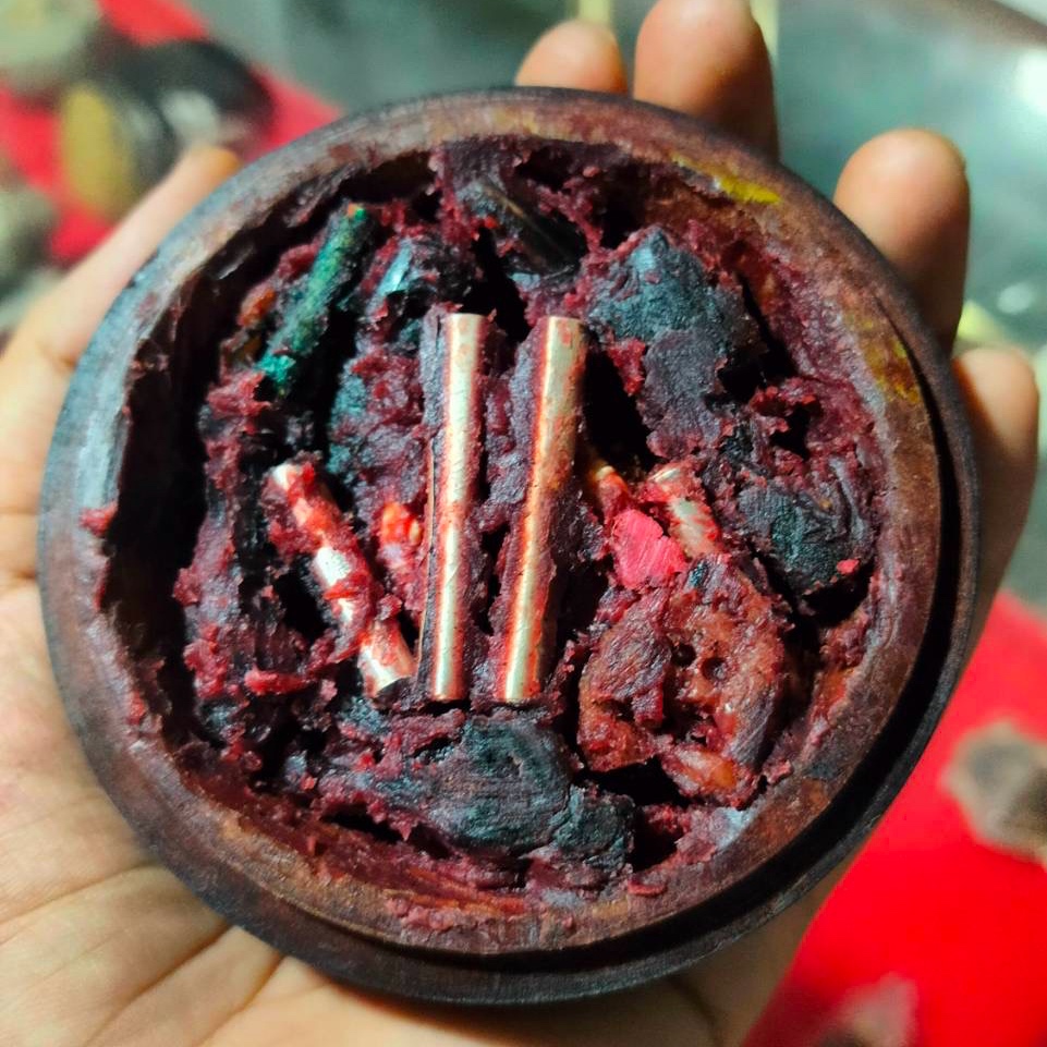 สีผึ้งช้างผสมโขง ใช้ช้างพลายกวนสีผึ้ง 63 เชือกสูตรตำราเขมร