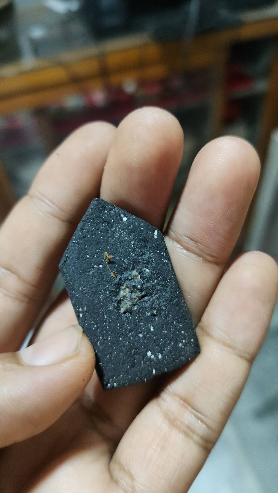 ขุนแผนอุ้มนางจอมเวทย์สายดำ ขุนแผนรุ่น 1 ตะกรุดทองแดง สำนักคนเลี้ยงผี สร้างมีนาคม 2568