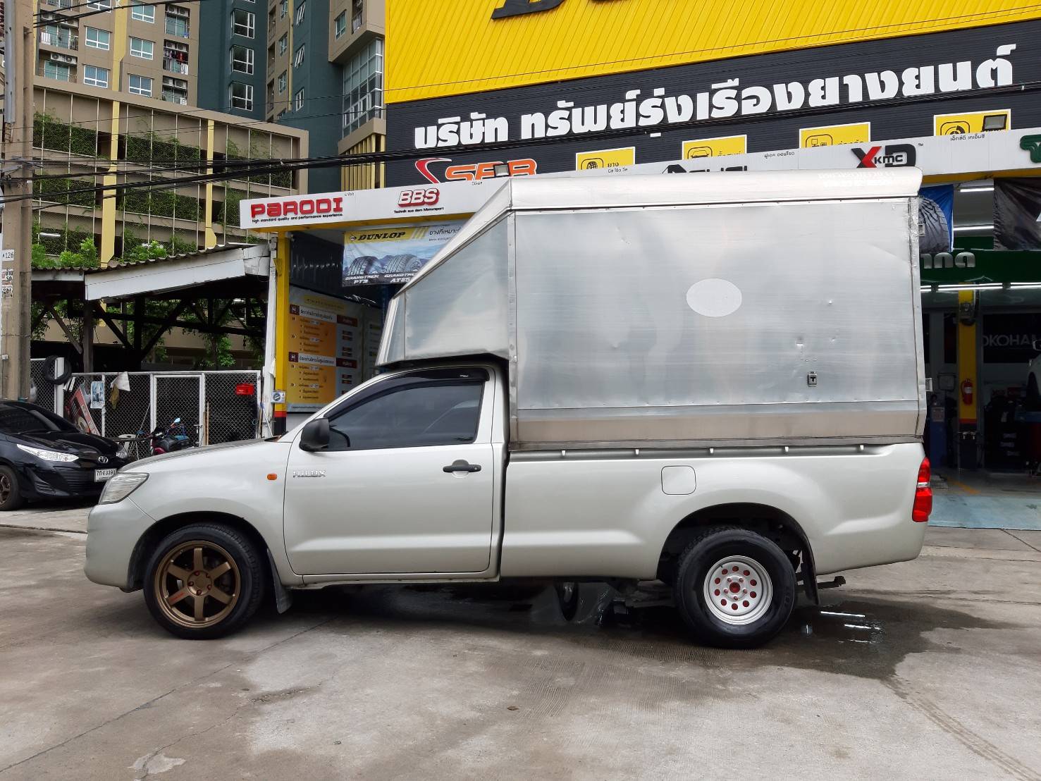 TE37 TMF-025 TK-37 FF ขอบ18 5x114.3 สีน้ำตาลหยอดแดง