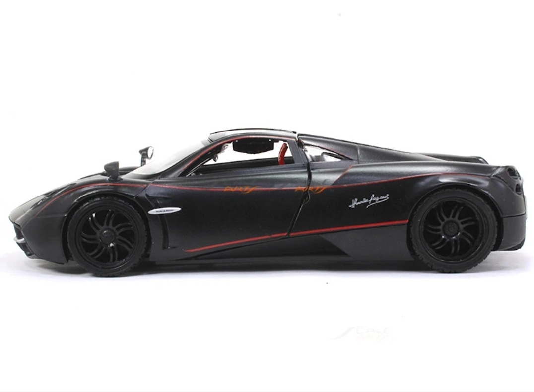 Pagani Huayra สีดำด้าน โมเดลรถเหล็ก scale 1:24 (ปลีก-ส่ง)