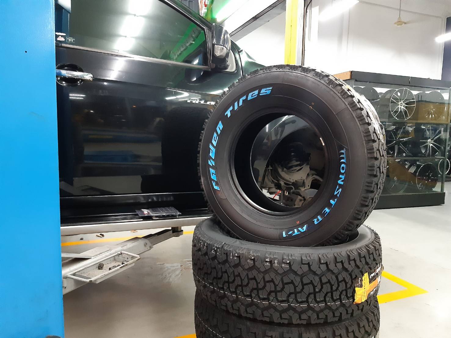 RAIDEN MONSTER AT-1 265/70R16 ยางใหม่ปี19 เส้นละ 3,500 บาท