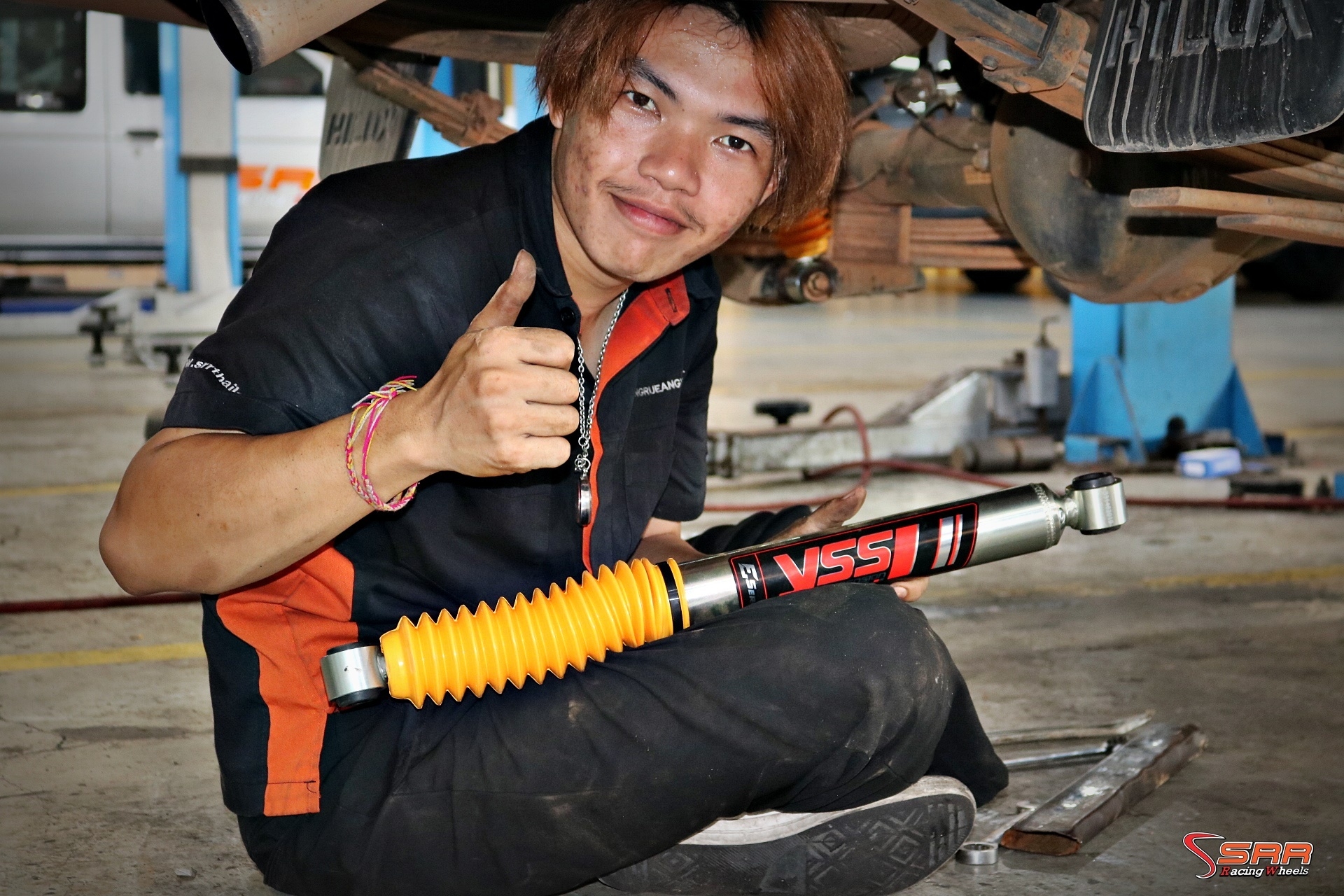 โช้คอัพ YSS E-SERIES สำหรับรถTOYOTA REVO ตัวเตี้ย ราคาพิเศษ