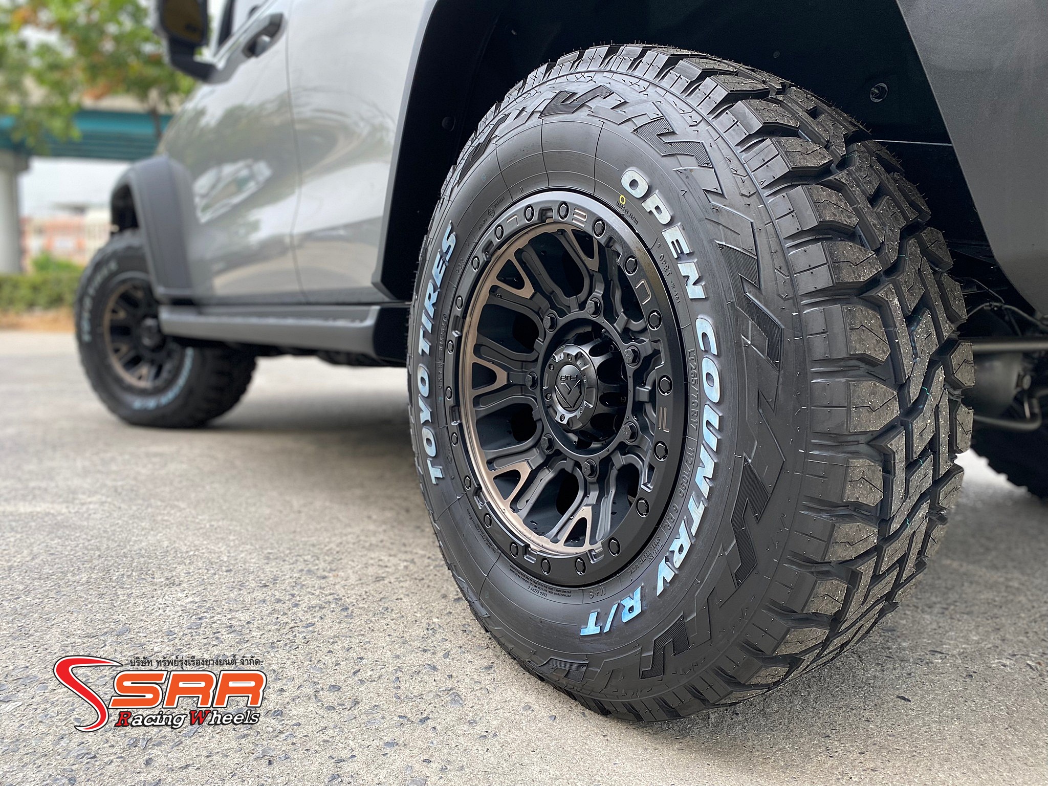 FUEL TRACTION ขอบ17 6x139.7 ET1 MATTE BLACK / DDT ราคาพิเศษ