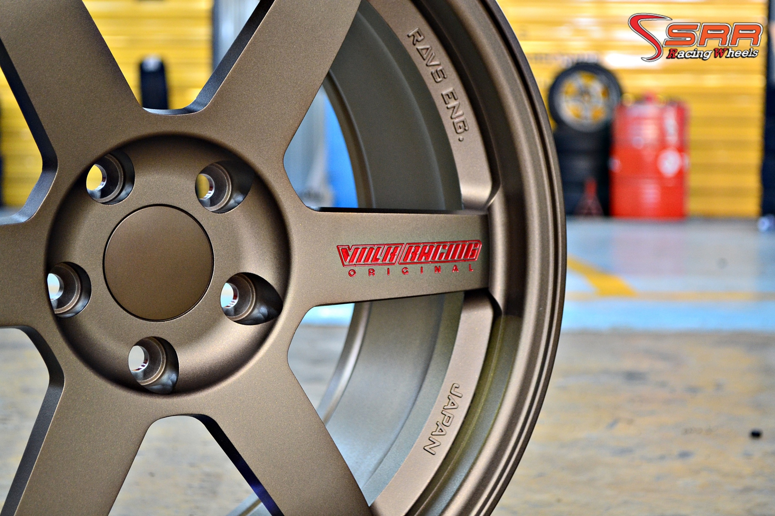 TE37 TMF-025 TK-37 FF ขอบ18 5x114.3 สีน้ำตาลหยอดแดง