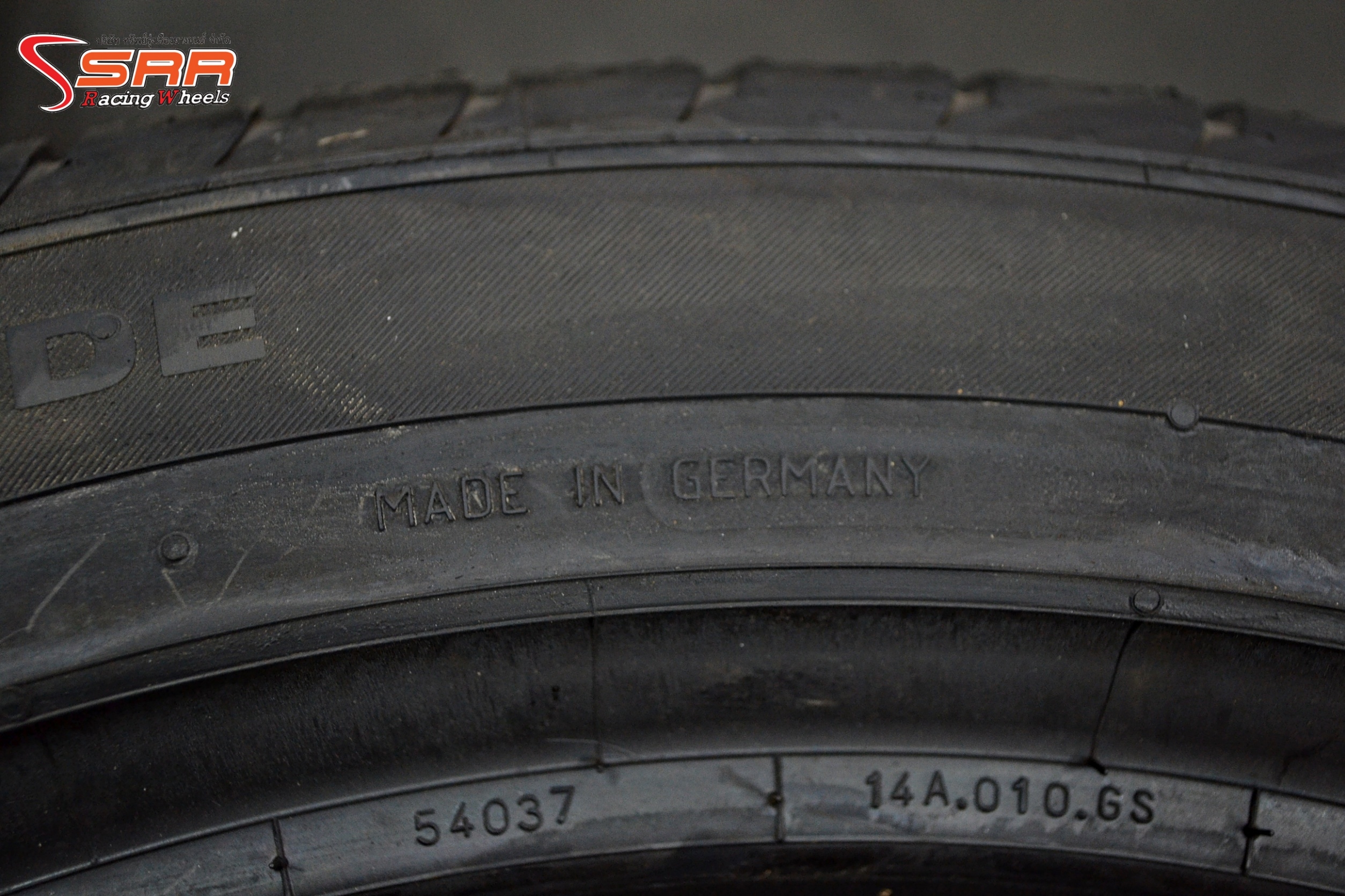 Continental Contact 3 SSR RUN FLAT 245/45R19 ลดราคาพิเศษ