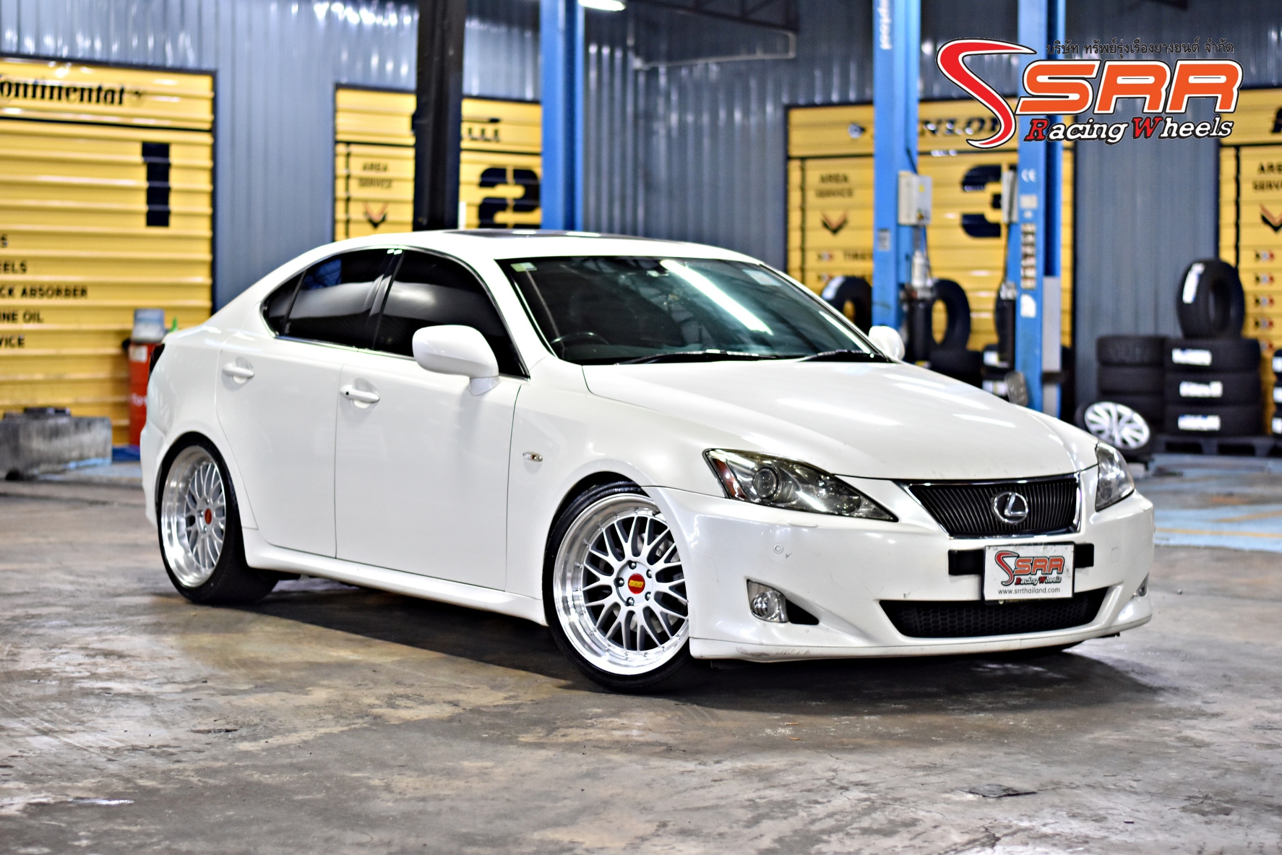 BBS LM ขอบ19 หน้า8.5 หลัง9.5 5x114.3 ET+30 SILVER