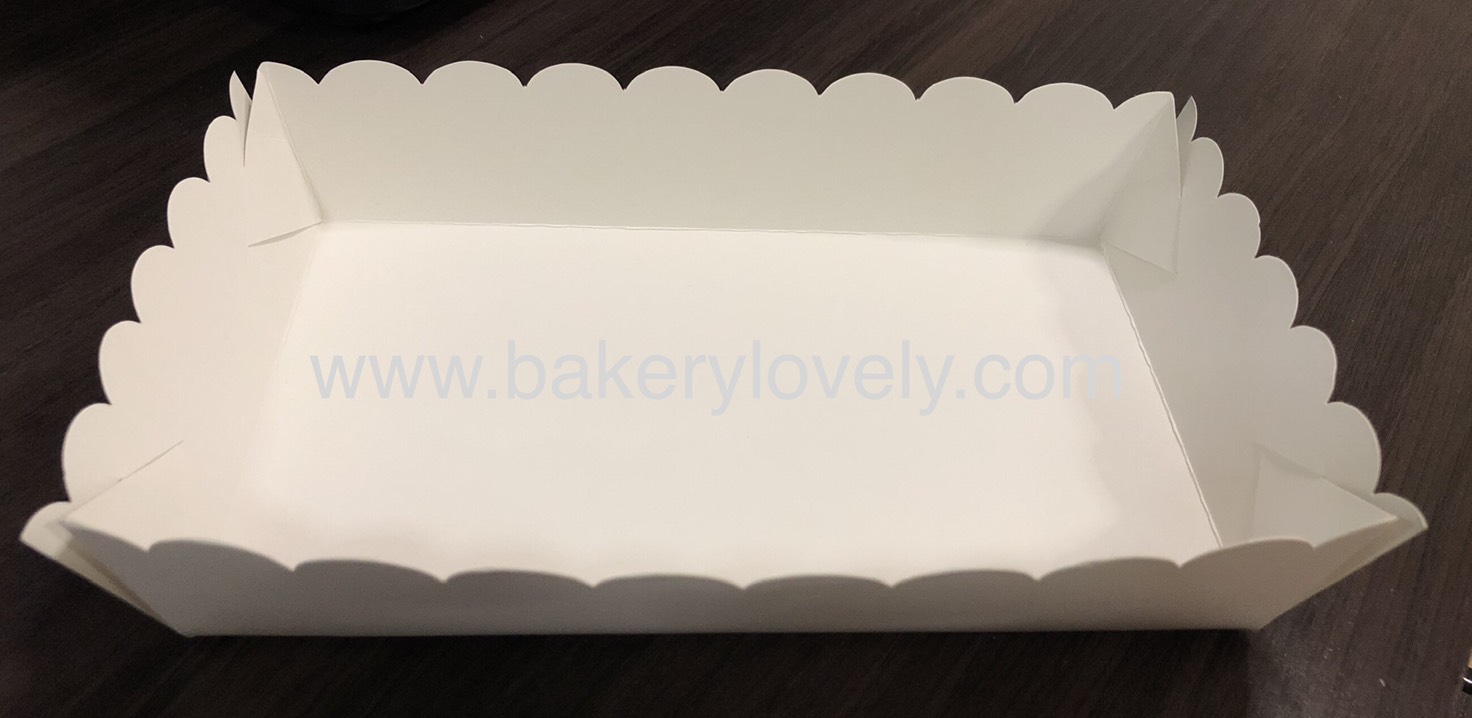 ถาดกระดาษ สีขาว 10x7.5 นิ้ว ขอบหยัก ( เคลือบ1ด้าน )