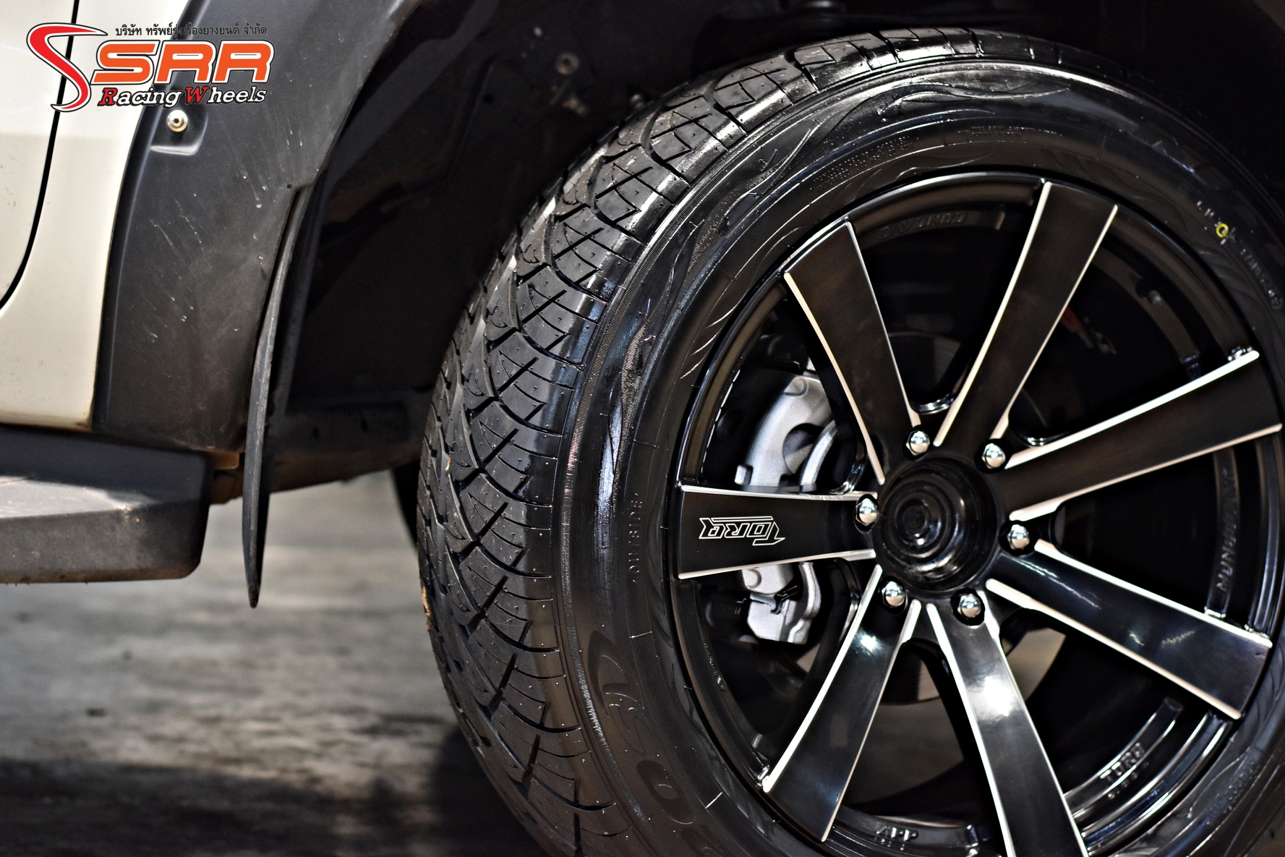 RTV TORQ ขอบ20 ET+20 6x139.7 BKSF สำหรับใส่กระบะ และSUV