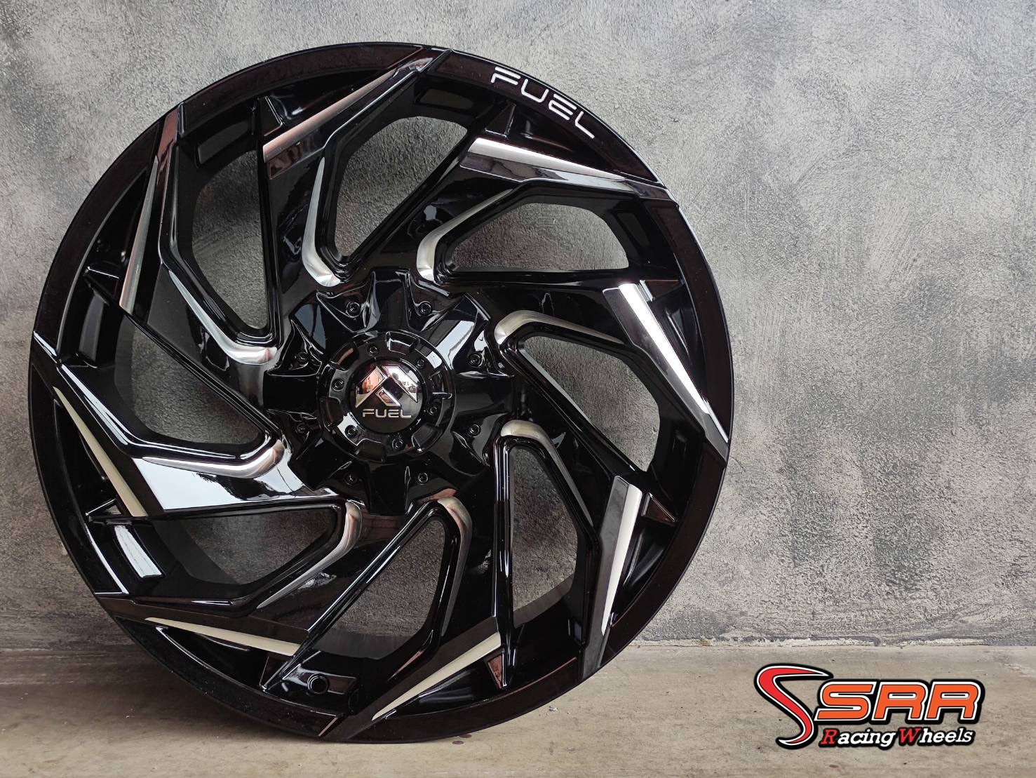 FUEL REACTION 20x9 6H135/6H139.7 ET1 GLOSSY BLACK/MILLED